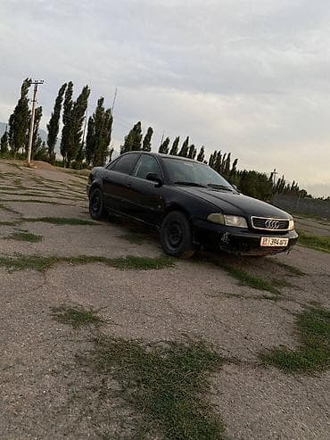 Audi A4: 1996 г., 1.8 л, Механика, Бензин, Седан