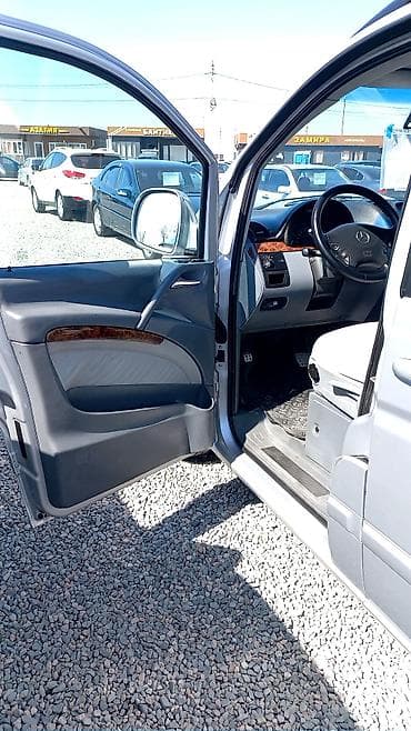 mercedes e200: Mercedes-Benz Viano: 2004 г., 2.2 л, Автомат, Дизель, Минивэн — 8