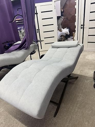 Кушетка для салона/SPA с анатомическим профилем