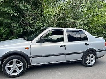 ли 9 авто: Volkswagen Vento: 1994 г., 1.8 л, Механика, Седан — 1