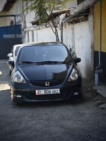 авто с последующим выкупом бишкек саната: Honda Jazz: 2003 г., 1.5 л, Вариатор, Бензин, Вэн/Минивэн — 4