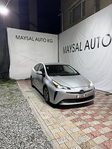 corolla spacio: Toyota Prius: 2019 г., Гибрид, Хэтчбэк — 1