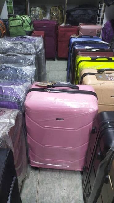 чемодан купить бу: Чемодан, Новый, Маленький (до 40 л), На колесах — 2