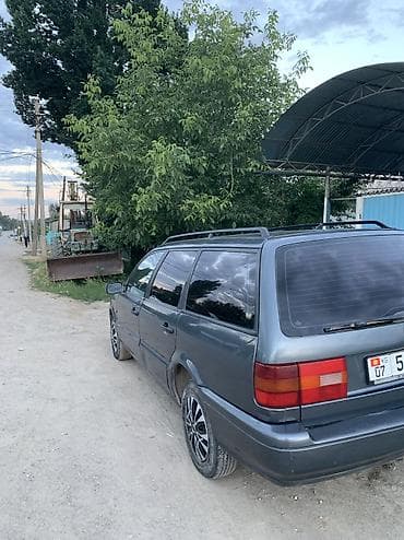 2 9 тди: Volkswagen Passat: 1995 г., 1.8 л, Кол менен иштөөчү, Бензин, Седан — 10