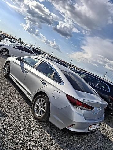 toyota sequi: Hyundai Sonata: 2019 г., 2 л, Автомат, Газ, Хэтчбэк — 2