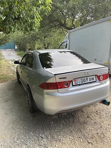 Транспорт: Honda Accord: 2005 г., 2 л, Механика, Бензин, Седан — 3