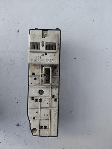 Автохимия: Дверь Передняя левая Toyota, Б/у, Оригинал — 2