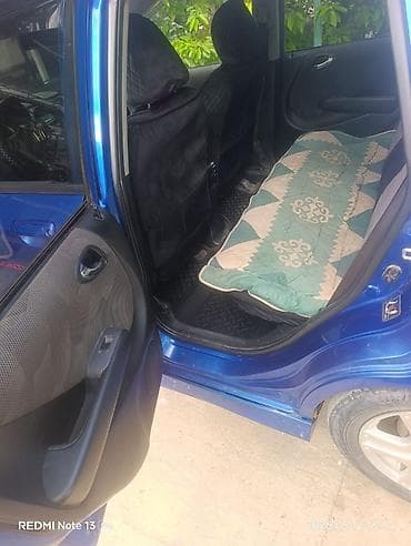 Honda Jazz: 2007 г., 1.4 л, Механика, Бензин, Хэтчбэк