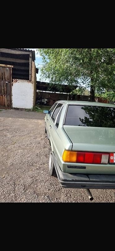 зеленая bentley: Volkswagen Passat: 1984 г., 1.8 л, Механика, Бензин, Седан — 3