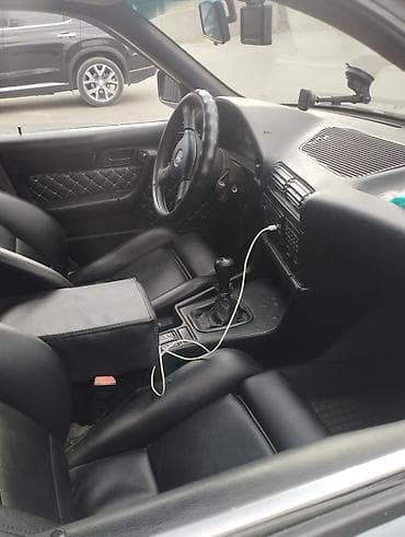 авто лента: BMW : 1989 г., 3.2 л, Механика, Бензин, Седан — 3