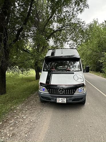 камаз болон: Легкий грузовик, Mercedes-Benz — 2