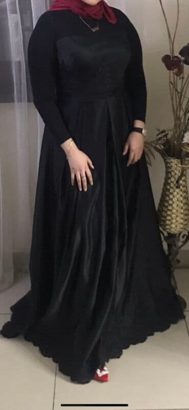 черное гипюровое платье с открытой спиной: Продаю шикарное вечернее платье из натурального шелка с гипюровыми — 3