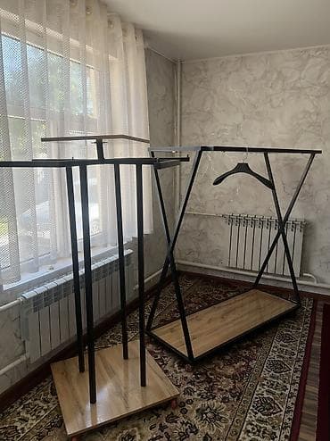 Кронштейн Для одежды, Материал: Металл, На колесах, Б/у