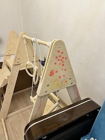 Игровые комплексы: Детский спортивно-игровой комплекс из фанеры/дерева для дома. Состав — 3