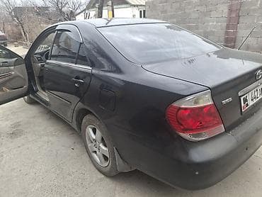 Toyota Camry: 2005 г., Седан
