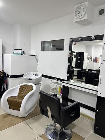 все для парикмахера: Сдаётся рабочее место в салоне красоты. Уютный салон Удобное — 1