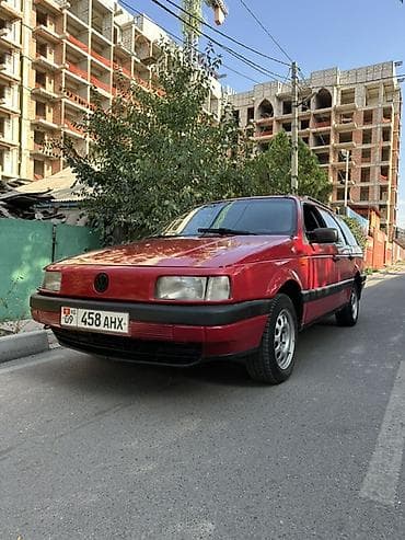 Volkswagen Passat Variant: 1991 г., 1.8 л, Механика, Бензин, Универсал at lalafo.kg Volkswagen Passat Variant: 1991 г., 1.8 л, Механика, Бензин, Универсал