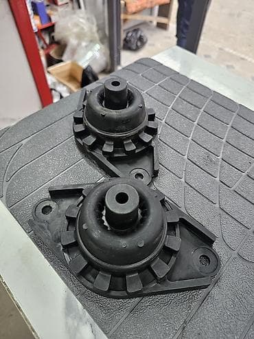 Опорная подушка амортизатора Nissan