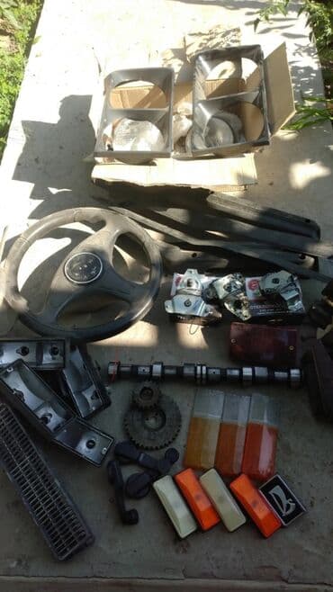 фара на ваз 2106: Запчасти для отечественных автомобилей (СССР/РФ), набор разнородных — 3