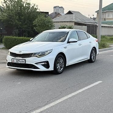 на лобовое: Kia K5: 2019 г., 2 л, Автомат, Газ, Седан — 2
