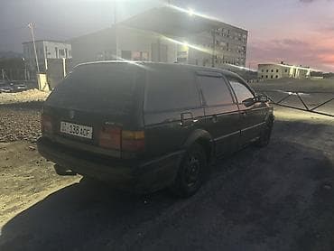 авто мотор: Volkswagen Passat Variant: 1990 г., Универсал — 3