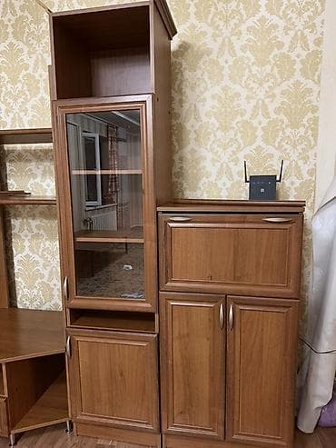 Гостиная стенка модульная, цвет тёплый орех/бук. Материал — ЛДСП с — 4