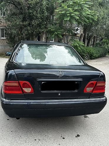 12 t: Mercedes-Benz E-Class: 1996 г., 2.3 л, Механика, Бензин, Седан — 4