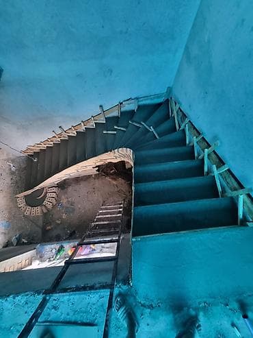 plastik stol stul: Бетонная лестница Для дома, Форма лестницы: Много-маршевая — 1