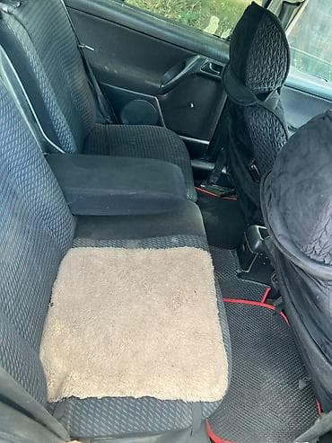 golf 2: Volkswagen Vento: 1993 г., 1.8 л, Механика, Бензин, Седан — 6