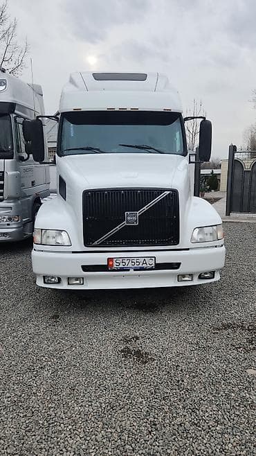 volvo ref: Тягач, Volvo, 2000 г., Без прицепа — 1