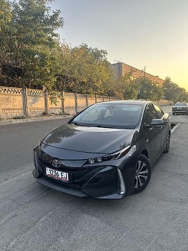 приус 2023: Toyota Prius: 2020 г., Гибрид, Хэтчбэк — 9