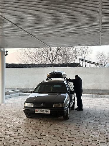 Volkswagen Passat: 1993 г., 1.8 л, Механика, Бензин, Универсал at lalafo.kg Volkswagen Passat: 1993 г., 1.8 л, Механика, Бензин, Универсал