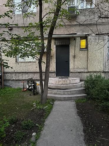 Продажа квартир: 1 комната, 35 м², Общежитие, 1 этаж — 8