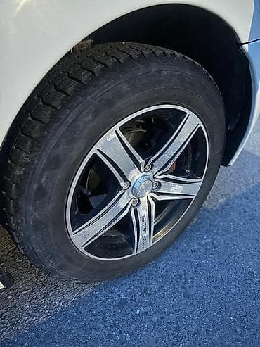 e53 4 8: Toyota Ist: 2003 г., 1.3 л, Автомат, Бензин, Хэтчбэк — 9