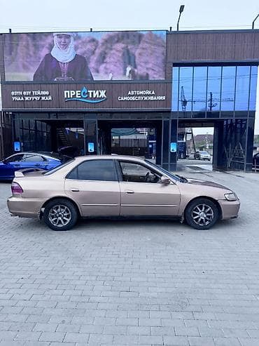 infinity fx: Honda Accord: 2000 г., 2.3 л, Автомат, Бензин, Седан — 8