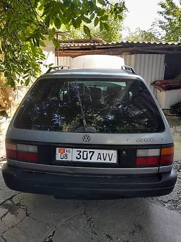 Транспорт: Volkswagen Passat: 1991 г., 1.8 л, Механика, Универсал — 1