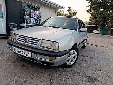 купить вента: Volkswagen Vento: 1993 г., 2 л, Механика, Бензин, Седан — 3