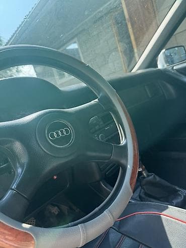 aydi c4: Audi 80: 1993 г., 2 л, Механика, Бензин, Седан — 5