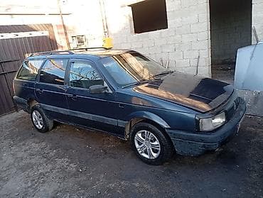 Volkswagen Passat: 1989 г., 1.8 л, Механика, Бензин, Универсал