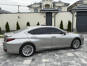 2025: Lexus ES: 2025 г., 2.5 л, Гибрид, Седан — 9
