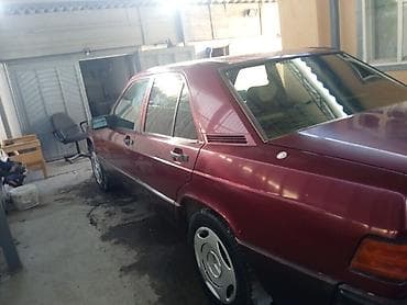key maker: Mercedes-Benz 190: 1990 г., Седан — 3