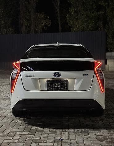 152: Toyota Prius: 2018 г., 1.8 л, Вариатор, Гибрид, Лифтбек — 4