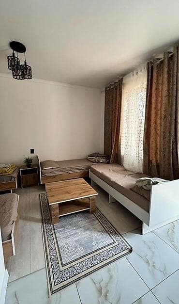 single room flat: Сдается коттедж в Чолпон Ата. Есть все условия, 4 комнаты в каждой — 5