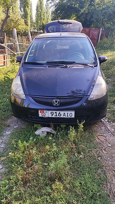 Honda Jazz: 2006 г., 1.4 л, Механика, Бензин, Седан at lalafo.kg Honda Jazz: 2006 г., 1.4 л, Механика, Бензин, Седан