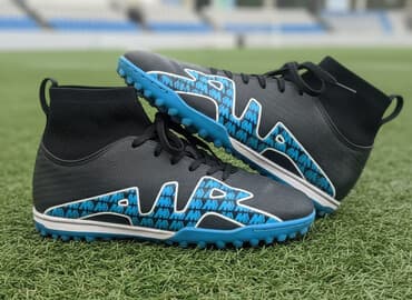 купальник для художественной гимнастики черный: Футбольные бутсы/сороконожки для игры на искусственном покрытии. - — 1