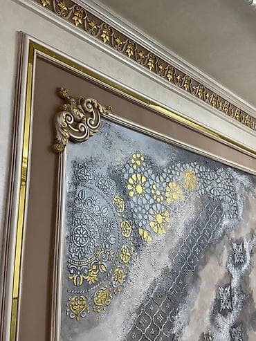 Декоративные стеновые панели с художественной росписью и лепным