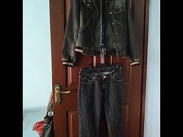 s: Куртка джинсовая (размер S),500 сом. Юбка джинсовая (размер 28), 500 — 2