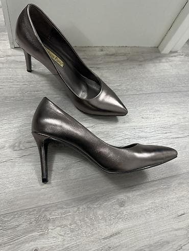 женские туфли лодочки: Туфли-лодочки на шпильке - Классическая модель с острым мысом - — 3