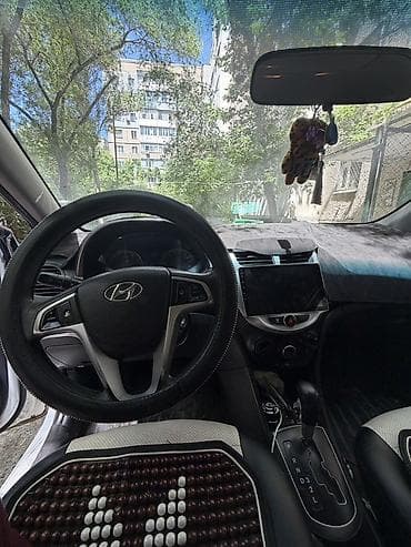саляри: Hyundai Solaris: 2014 г., 1.4 л, Автомат, Бензин, Седан — 4