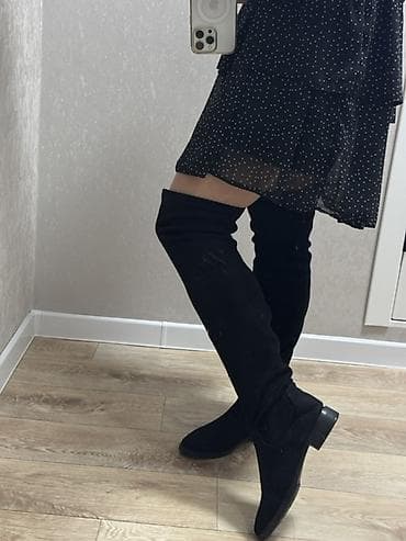 Угги: Черные сапоги-ботфорты без молнии. Были надеты 2 раза. Продаю так как — 3